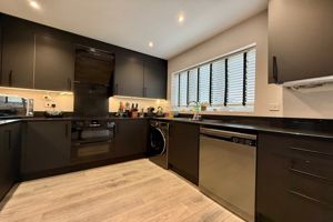 Kitchen- click for photo gallery